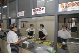 你今天光盘了吗？——记者带你探访观山湖区华东师范大学附属贵阳学校用餐情况图片