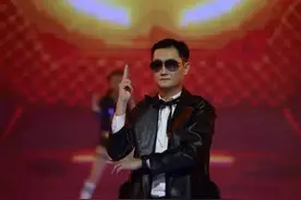 马化腾有腰椎病，李彦宏有猫过敏，大佬们不为人知的病痛图片