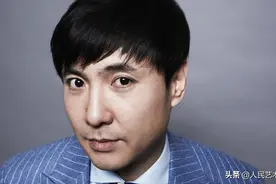 长在观众笑点上的他，长得像洛桑，风骨像陈佩斯，从第一次演主角到成为“百亿先生”，只用了三年半图片