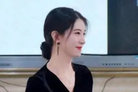最美高中女老师，身材迷人颜值不输女明星，网友：谁还会逃课呢？图片