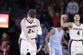试训湖人，获赞本届第一射手！15顺位进NBA，打了10场，表现如何图片