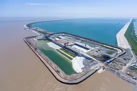 中国规模最大的填海工程：挖空两座山造海上城市，总投资600亿图片