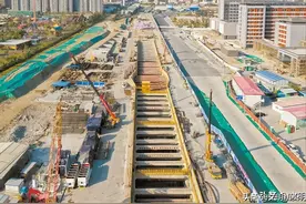 汕汕铁路汕头湾海底隧道北岸正抓紧盾构机组装，计划3月底试掘进图片