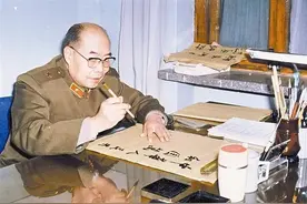 师长回乡探亲，途中和车夫聊了一路，到家时才发现是自己父亲图片