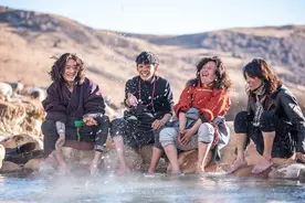 《丁真的新年》首发！一个中国少年向世界送出的2021新年问候图片