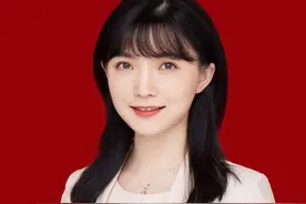 重庆大学最美女老师，上课从来都不水，年过三十却仍如美丽少女图片