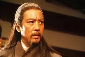 《天龙八部》演员聚会，64岁张国强仍帅气，68岁骆应钧头发花白图片