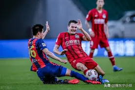 伊沃不能出场，周定洋离开，战山东泰山，中场是建业此战一大难题图片