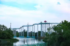 清爽夏日，北湖玻璃廊桥、玻璃水滑约你来玩！图片