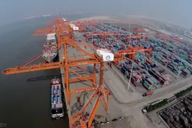 全球服务业最发达的30大经济体图片