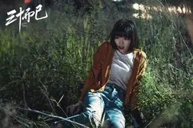 《三十而已》：钟晓芹“脚踩两只船”？但她不是渣女图片