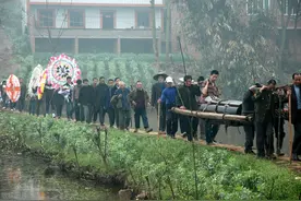 公墓多年之后没人祭拜，会怎么处理？会被清除么？图片