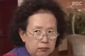 同一个世界同一个妈，只要灯罩足够花，妈妈永远一十八图片