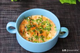 蒸鸡蛋时多加一步，鸡蛋又嫩又滑无蜂窝，鲜香味美，孩子爱吃图片