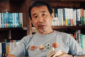 写小说35年，从未有过低谷期，“狠人”村上春树的4个写作法宝图片