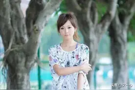 二叔没孩子，领养了一个女儿，这个养女为二叔养老送终了图片