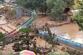 游客爱心支援“不退门票”，景区感恩回馈十年免门票，感动万名网友图片