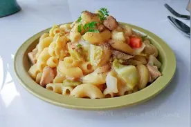 椒鸡杂蔬奶油面，意面配上奶，味道特别奶香味足图片