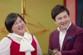 不会吃瓜的沈腾和贾玲，毫不避讳嘉宾情感史，在李沁面前cue杨洋图片