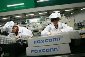 广东第一打工妹：赚到千亿财富后，她直接给哥哥分给183亿现金图片