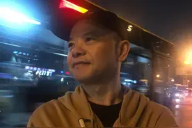 韬爸去世9个月，黄子韬与妈妈继续完成他的心血，没让别人看笑话图片