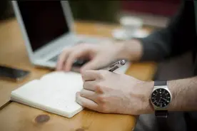 “大夫，我做过支架，还有假牙，能做核磁吗？”图片