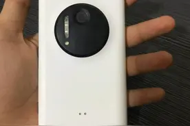 “疯子”诺基亚当年发布像素4100万的神机，却成为了引领者图片