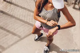 百元售价千元脚感！这3款国产跑鞋揭开了阿迪耐克的“遮羞布”图片