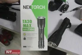 关于纳丽德TA30MAX手电测评图片