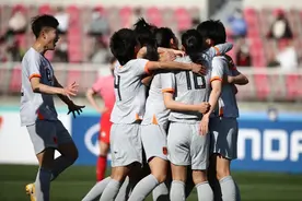 上海女足球员张馨立功+王霜点射 中国女足2-1韩国队占据进军奥运会优势图片