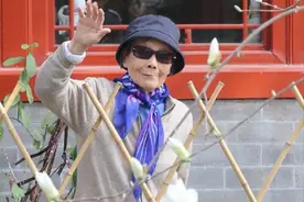 为《三国演义》作词的词作家王健去世，享年93岁，难忘“这一拜”图片
