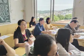 宁德职院｜陈群校长深入课堂听思政课图片