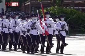 香港警察学院结业典礼升旗环节首次以中式步操进行图片
