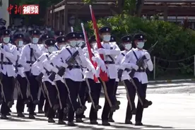 香港警察学院结业典礼升旗环节首次以中式步操进行图片