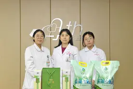 河北援汉医护收到长江严选“谢谢礼”：一定再回武汉，感受樱花落在身上的浪漫 |“谢谢礼”战疫故事征集图片
