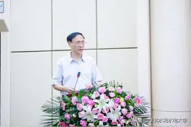 华北水利水电大学与新乡市签约建设国际校区暨黄河流域生态保护和高质量发展研究院揭牌仪式顺利举行图片