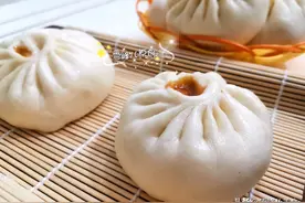 冬天蒸包子，萝卜白菜靠边站，此菜蒸包子太香了，连吃3个真过瘾图片