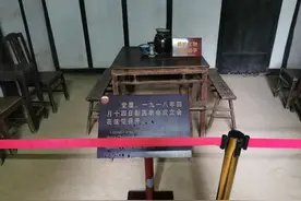 “身无分文，心忧天下”，这群青年人是怎样改变世界的图片