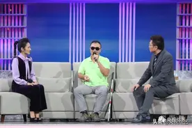 既然我看不见世界，就让世界看见我！他是盲人，用10年环游世界图片