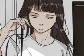 身为一个女生，她竟然阴差阳错进入了男校，该如何自处呢？图片