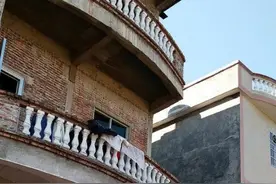 自建房“阳光栏杆”，瓷葫芦、水泥葫芦或不锈钢，该如何选择？图片