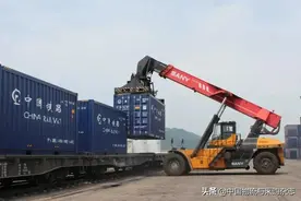 运输结构调整三年：“公转铁”初步告捷，扩大战果需破除三大瓶颈图片