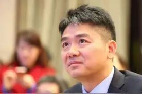 三名大将被直接撤职！刘强东的控制欲，太可怕...图片