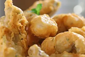 菊子教你做脆炸生蚝，外酥内嫩，按照这个比例，酥炸糊轻松调图片