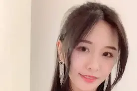 智勋惹阿冷土豪粉丝不满后光速下播，土豪宣战智勋：用钱决胜负？图片
