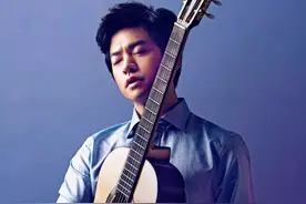 国民男神李健：5岁初次相见，从此余生是你！传奇爱情出现危机？图片