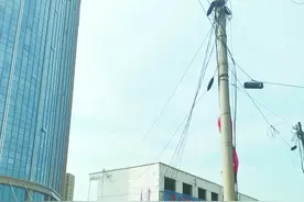 曝光丨拆迁后的村子脏乱差图片