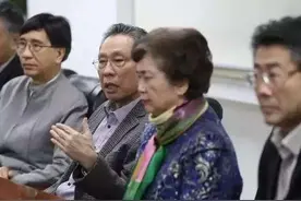 石正丽毕业于武大，疫情爆发后曾被公开质疑，如今建议将病毒改名图片