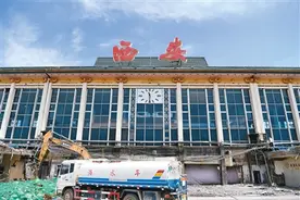 西安火车站这样改扩建——“西安”两个字原封不动，双广场双站房更加便捷图片