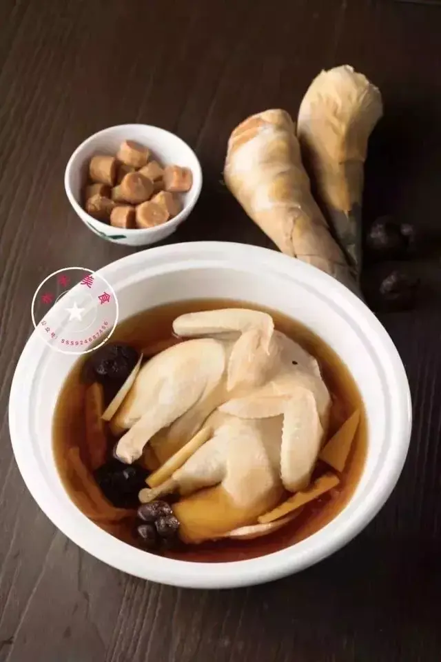 花胶松茸鸡汤上火吗 2026年花胶松茸鸡汤上火吗能吃吗